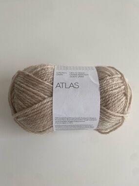 NWT Sandes Garn Atlas 1 skien Light Beige 3021 70% Lambswool 30% Merino